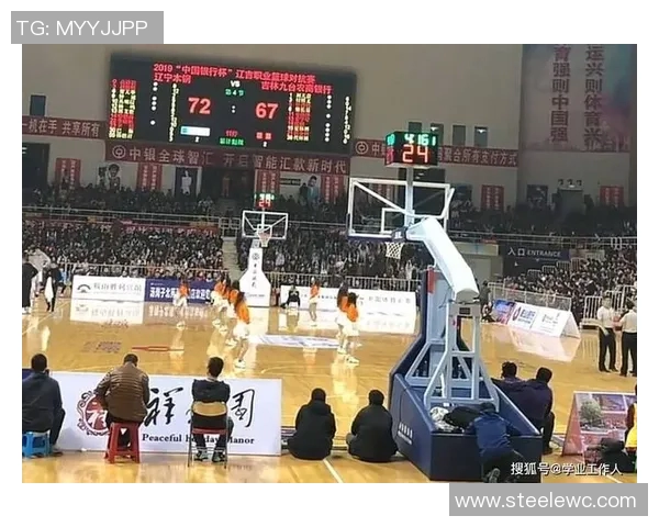 以球员为核心聚焦新时代篮球赛场发展趋势与竞技风貌