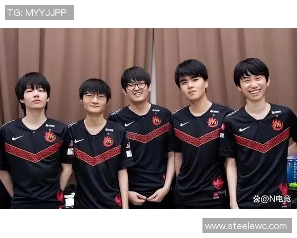 FPX战队崛起之路：解析其在英雄联盟中的强大实力与团队协作